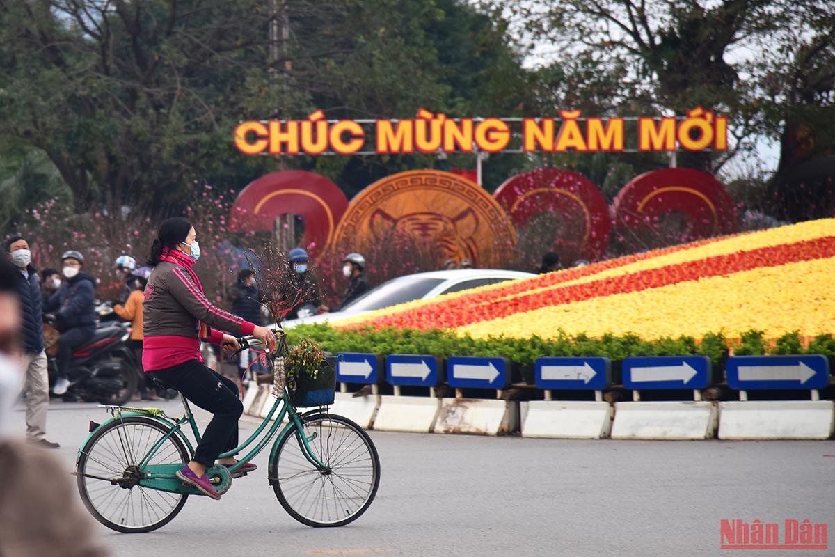 Thủ tướng Chính phủ đôn đốc bộ, ngành, địa phương thực hiện nhiệm vụ phục vụ Nhân dân đón Tết