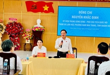 Đồng chí Nguyễn Khắc Định và Đoàn công tác Trung ương thăm phường Nam Nha Trang