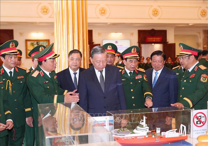 Chủ trương “đột phá phát triển công nghiệp quốc phòng, công nghiệp an ninh tự chủ, tự lực, tự cường, lưỡng dụng, hiện đại” - Bước phát triển tư duy lý luận trong dự thảo các văn kiện đại hội XIV của Đảng