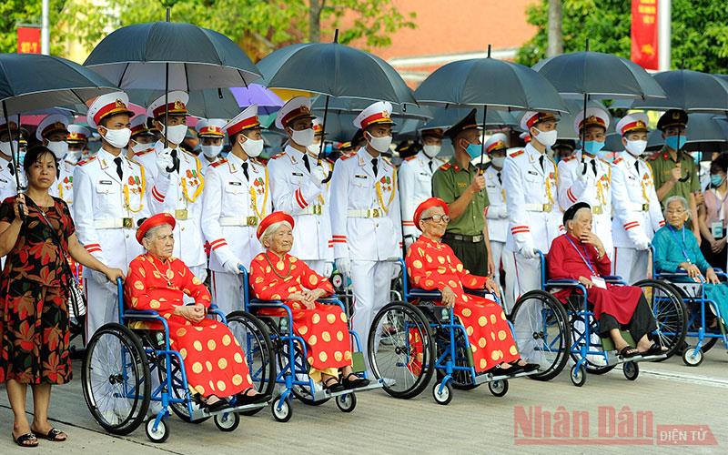 Nhiều hoạt động hướng tới kỷ niệm 75 năm Ngày Thương binh - Liệt sĩ