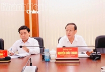 Phó Bí thư Tỉnh ủy Nguyễn Đức Thanh làm việc với Tổ Văn kiện Đại hội Đảng bộ tỉnh