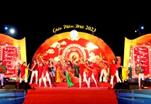 Rộn rã thanh âm đón chào năm mới